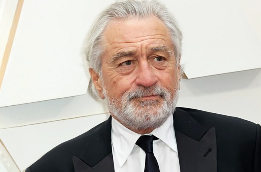  Paparazzi erwischten den 78-jährigen Robert De Niro mit einer neuen Verliebte