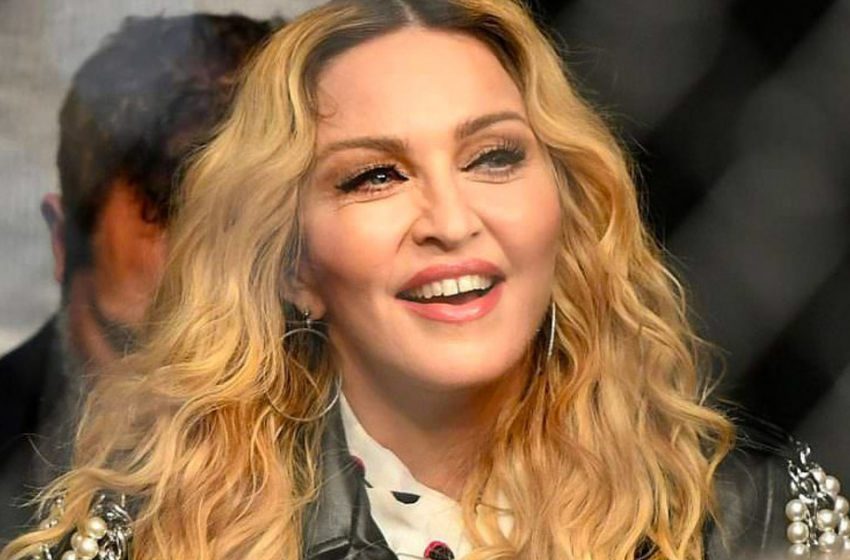  Eine exakte Kopie des Vaters. Madonna teilt seltene Fotos ihres 22-jährigen Sohnes von Guy Ritchie