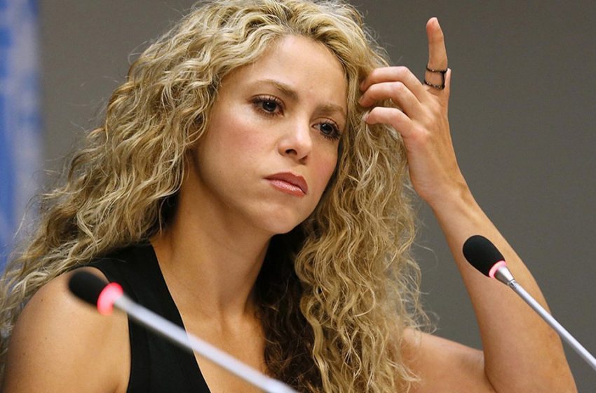  „Das Aussehen einer gewöhnlichen Kellnerin.“ Pique zeigte ein Foto mit der Auserwählten, mit der er Shakira betrog