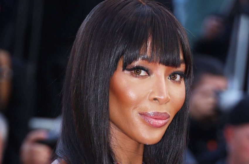  Baby im weißen Kleid: Naomi Campbell und ihre Tochter auf einer Yacht in Cannes wurden von Paparazzi gefilmt