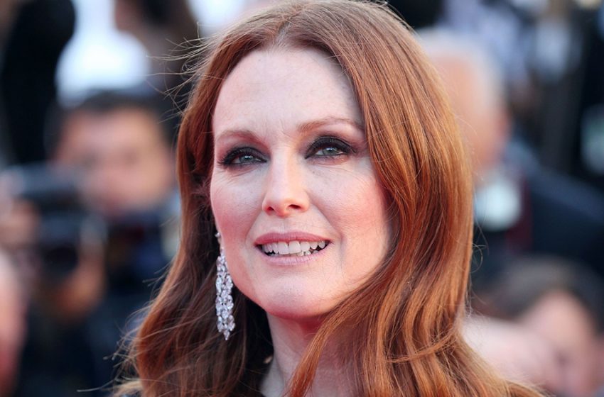  Das Paar ist seit über 20 Jahren zusammen. Die 62-jährige Julianne Moore ging mit ihrem Mann zum ersten Mal seit langer Zeit wieder an die Öffentlichkeit