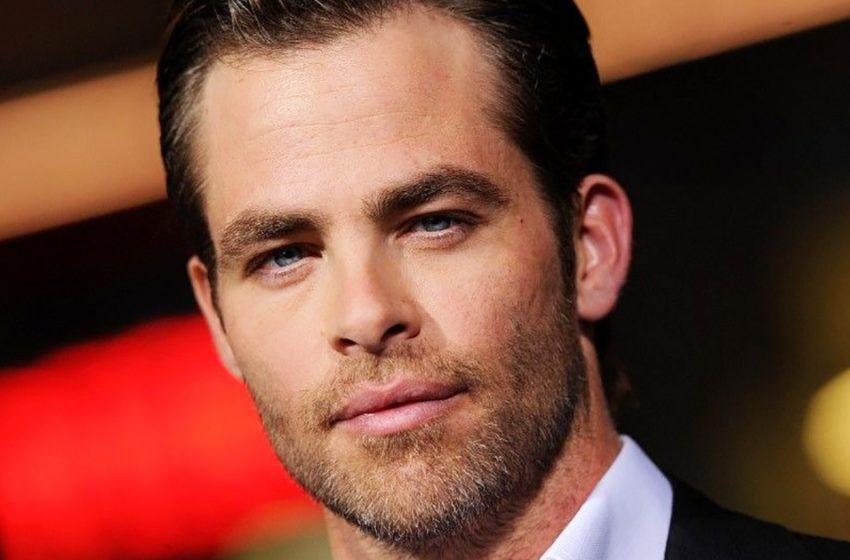  Sieht älter aus, als er ist. Der 42-jährige Chris Pine änderte sein Image radikal und hörte auf, seine grauen Haare zu verbergen