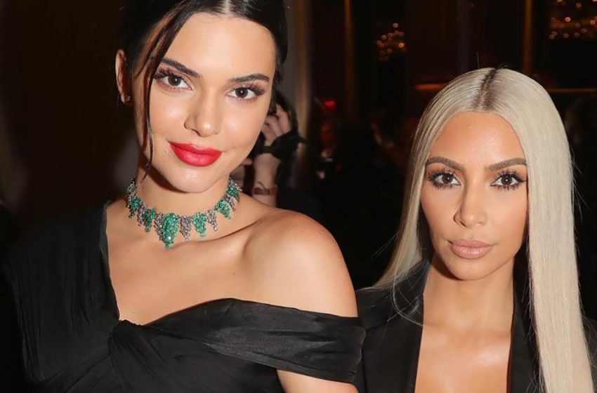  Mode, wohin gehst du? Schwester Kardashian in Strumpfhose trat ins Rampenlicht