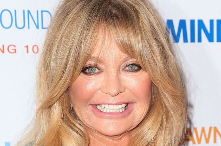  Ist sie wirklich 77 Jahre alt? Die ewig junge Goldie Hawn beeindruckte bei einer gesellschaftlichen Veranstaltung alle mit ihrem Aussehen