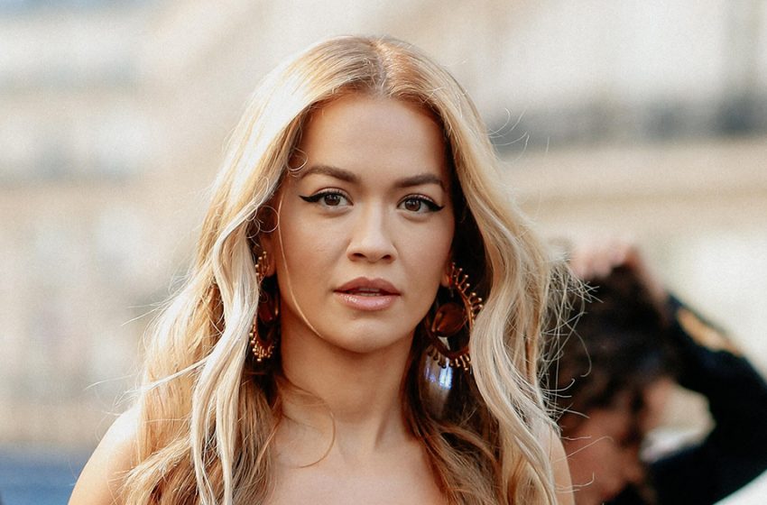  Verheirateten Männern ist es verboten hinzuschauen. Paparazzi haben Rita Ora in einem atemberaubenden Badeanzug am Strand erwischt