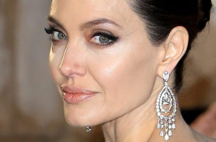  Die Lippen sind verschwunden: Fans erkennen Angelina Jolie auf neuen Fotos nicht wieder