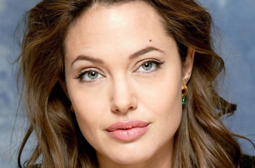  Lippen sind irgendwo verschwunden: Fans haben Angelina Jolie auf neuen Fotos nicht erkannt