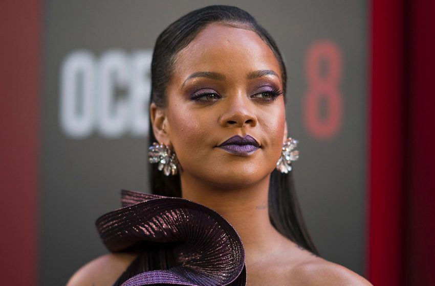  Die schwangere Sängerin entblößte ihren runden Bauch: Rihanna arrangierte mit ihrem Freund ein Strandshooting auf Barbados