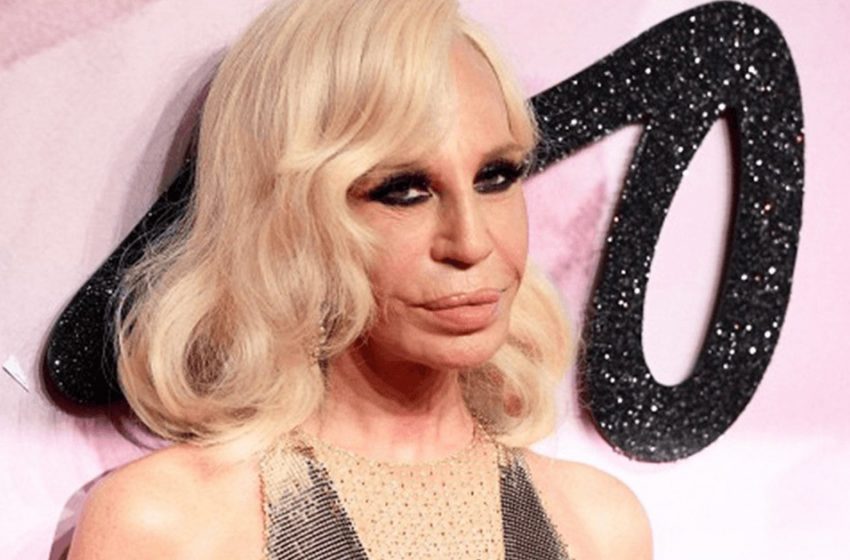  “Von einer einzigartigen Schönheit zu einer Wachsfigur”: Wie sah Donatella Versace vor zahlreichen plastischen Eingriffen aus?