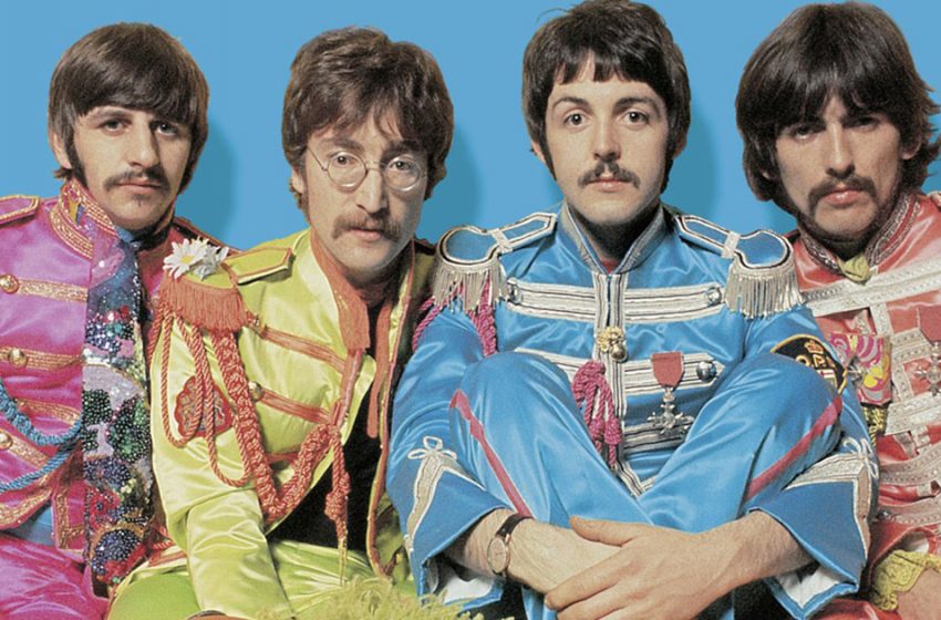  Der bärtige Großvater. Paparazzi fangen seltenen Auftritt von 80-jährigem McCartney ein