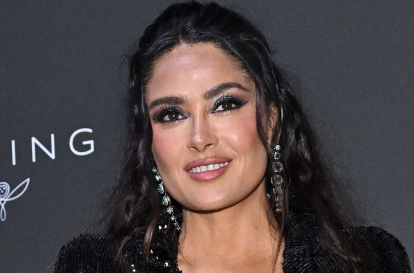  Sie sehen als Fotokopies aus 56-jährige Salma Hayek zeigt der Öffentlichkeit ihre ältere Mutter