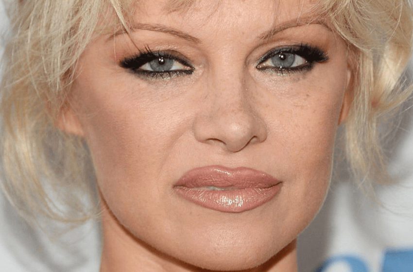  „Plastikartig auf neuen Fotos“. Von der einstigen Schönheit Pamela Andersons ist nichts mehr übrig geblieben