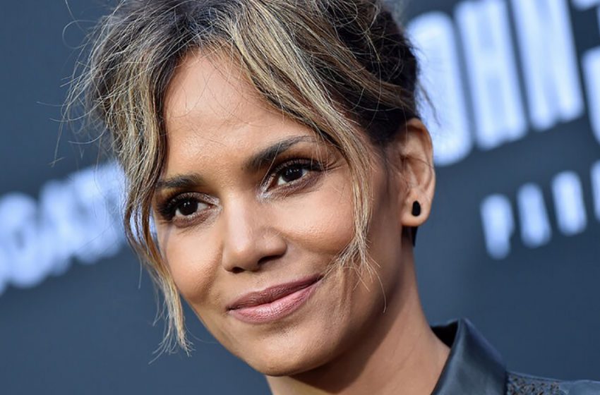  Jahre sind ihr egal. Die 56-jährige Halle Berry begeistert ihre Fans weiterhin mit spektakulären Fotos auf Instagram