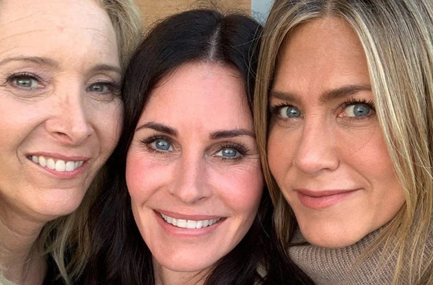  “Wir schätzen dich sehr!” – Jennifer Aniston und Courteney Cox richteten sich an ihre “Friends”-Kollegin Lisa Kudrow anlässlich ihres Geburtstags
