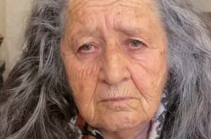  Minus 20 Jahre. Die 80-jährige Großmutter brach in Tränen des Glücks aus, nachdem sie sich verwandelt hatte.