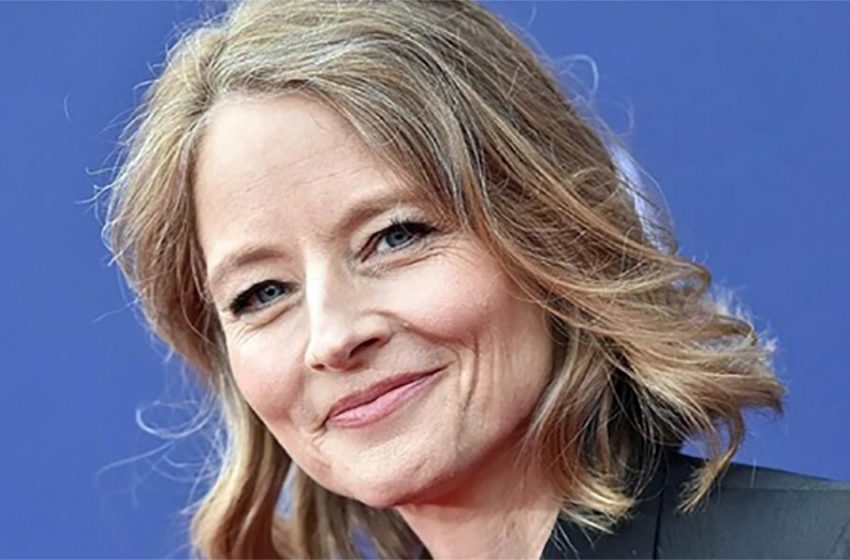  Sie wird mit dem Alter immer besser: Paparazzi haben die 60-jährige Jodie Foster ohne Make-up und Filter erfasst