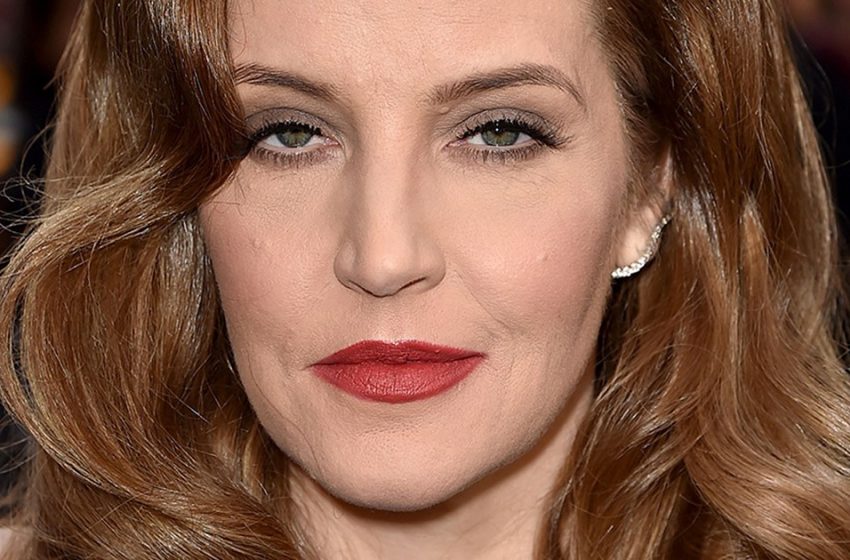  Sie liebten es, sich als Kinder zu verkleiden und aufzutreten : Was machen die Zwillinge von Lisa Marie Presley jetzt und wie sehen sie aus