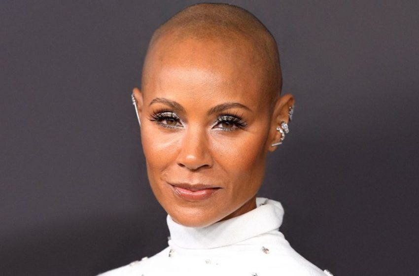  Ein Weg, Aufmerksamkeit zu erregen : Nachdem Fans ihr neuestes Foto gesehen haben, denken sie, dass Jada Pinkett Smith keine Alopecia hat, sondern nur Aufmerksamkeit erregen will
