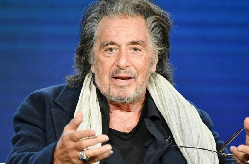  Sie ist so ein hübsches Mädchen : Die Zwillingstochter von Al Pacino nahm an einem Fotoshooting teil