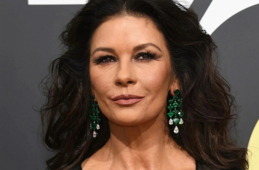  “Eine junge Kopie ihrer Mutter”: Die Fotos von Catherine Zeta-Jones’ Tochter verbreiten sich im ganzen Netz!”