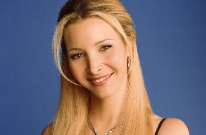  “25 Jahre sind vergangen – nichts hat sich geändert”: Die “Friends”-Star Lisa Kudrow lebt immer noch im selben Haus mit ihrem Ehemann!