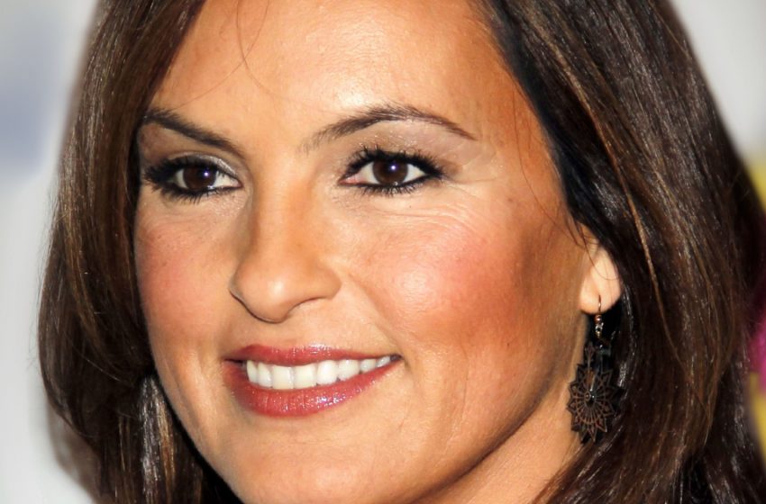  “Sie ist eine wahre Göttin”: Mariska Hargitay präsentierte ihre perfekten Kurven mit 59 Jahren!