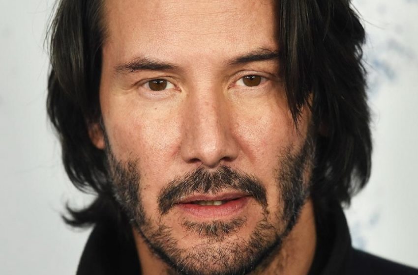  Keanu Reeves erschien mit seiner komplett grauen Braut in der Öffentlichkeit: Die Frau in einem Satinkleid ohne Unterwäsche überraschte das Publikum!