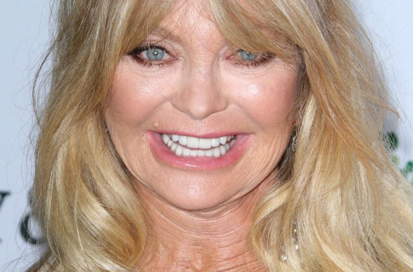  “Entsprechen Instagram-Fotos der Realität?”: Aktuelle Paparazzi-Fotos der 77-jährigen Goldie Hawn schockierten Fans!