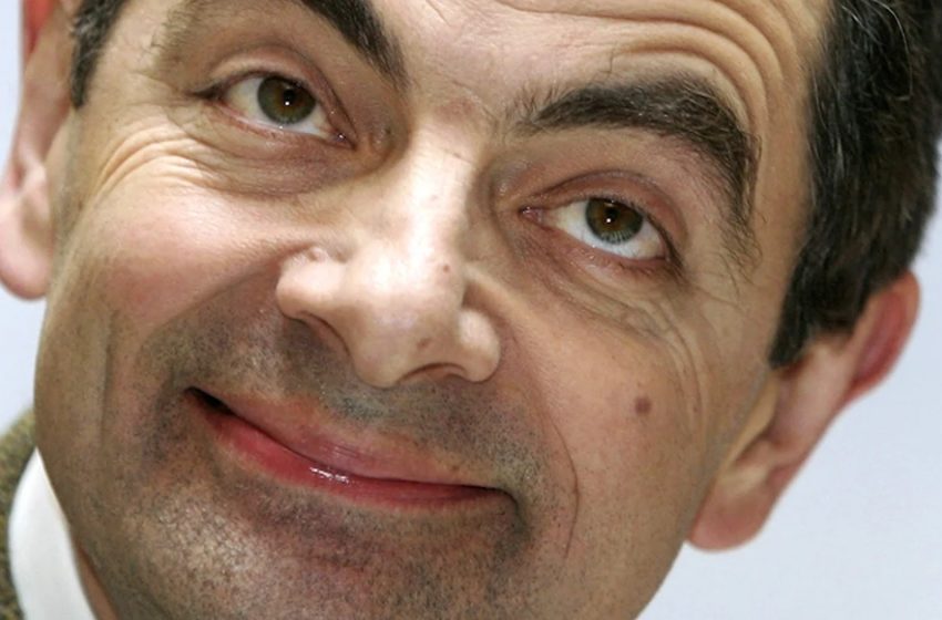  “Ein grauhaariger, molliger Mann”: Der gealterte Mr. Bean wurde von den Paparazzi erfasst!