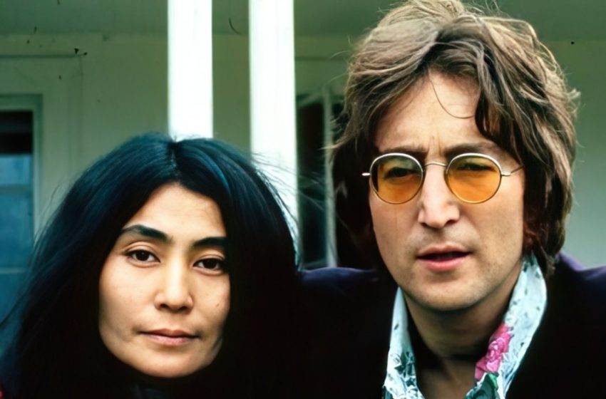  “Eine alte japanische Frau im Rollstuhl”: Die Paparazzi haben die 90-jährige Witwe von John Lennon erfasst!