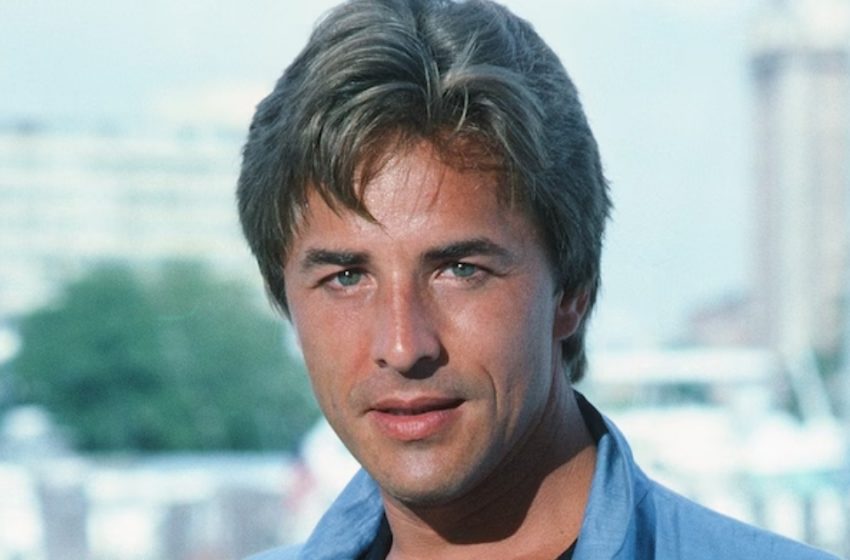  Der Schauspieler, der ein luxuriöses Leben aufgab, um eine Lehrerin zu heiraten: Der 74-jährige Don Johnson sprach über seinen Kampf gegen “Sucht” und das glückliche Familienleben!