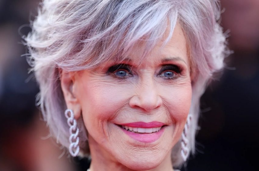  “Fotos erstellt mittels KI”: Wie würde Jane Fonda mit 86 aussehen, wenn sie nie plastische Eingriffe vorgenommen hätte?