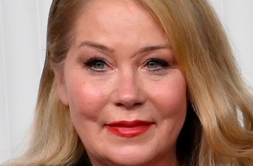  “Verlor in kurzer Zeit 14 kg”: Die 52-jährige Christina Applegate enthüllte den Grund für ihren Gewichtsverlust!