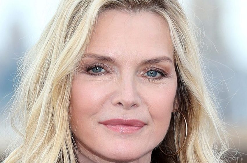  “Ihre natürliche Schönheit versetzte die Fans in Erstaunen”: Die 65-jährige Michelle Pfeiffer verblüffte alle mit ihrem Selfie ohne Make-up!