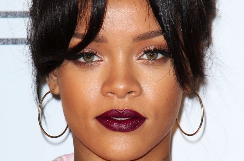  Gerüchte über Rihannas dritte Schwangerschaft verbreiten sich im Netz: Inzwischen erfreut der Star die Fans mit freizügigen Bildern in Dessous!