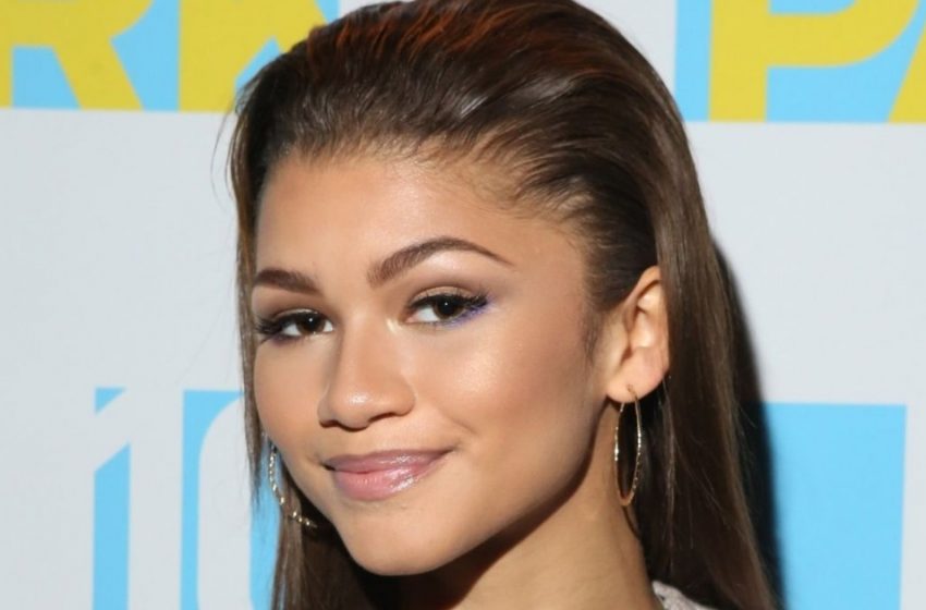  “Oben ohne und mit einer Diamantenhalskette”: Zendaya erschien bei der Premiere in Rom in einem Enthüllungskleid ohne BH!