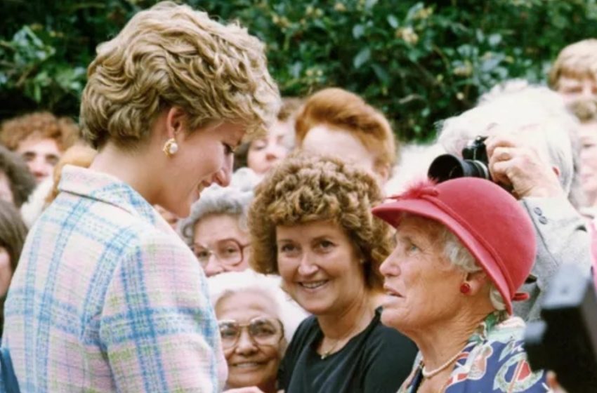  Eine lebende Kopie von Lady Di schockiert die Leute auf der Straße: Wer ist dieses Mädchen und wie sieht sie aus?