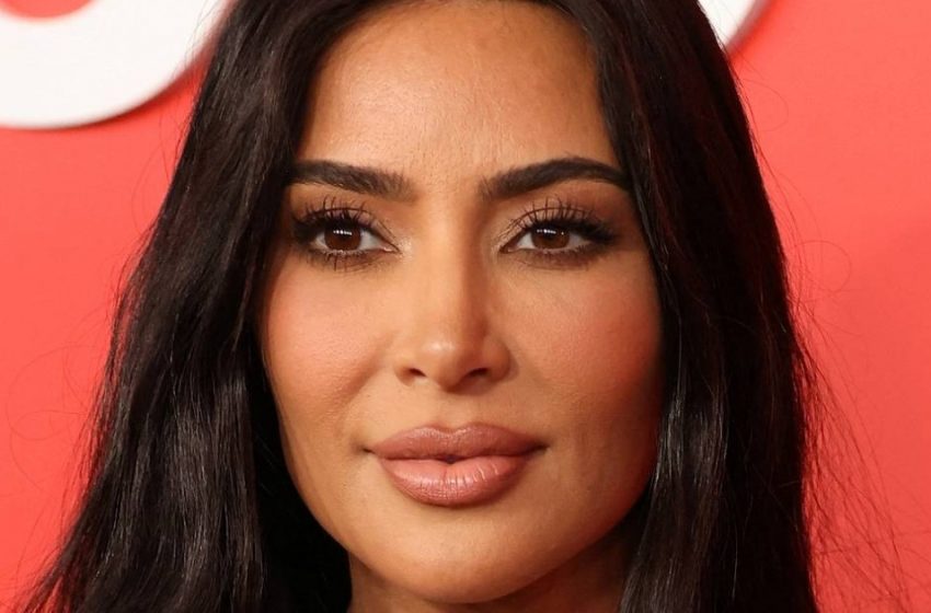  “Sie hat jedes Schamgefühl verloren”: Kim Kardashians pikante Bikini-Fotos wurden im Netz heftig kritisiert!