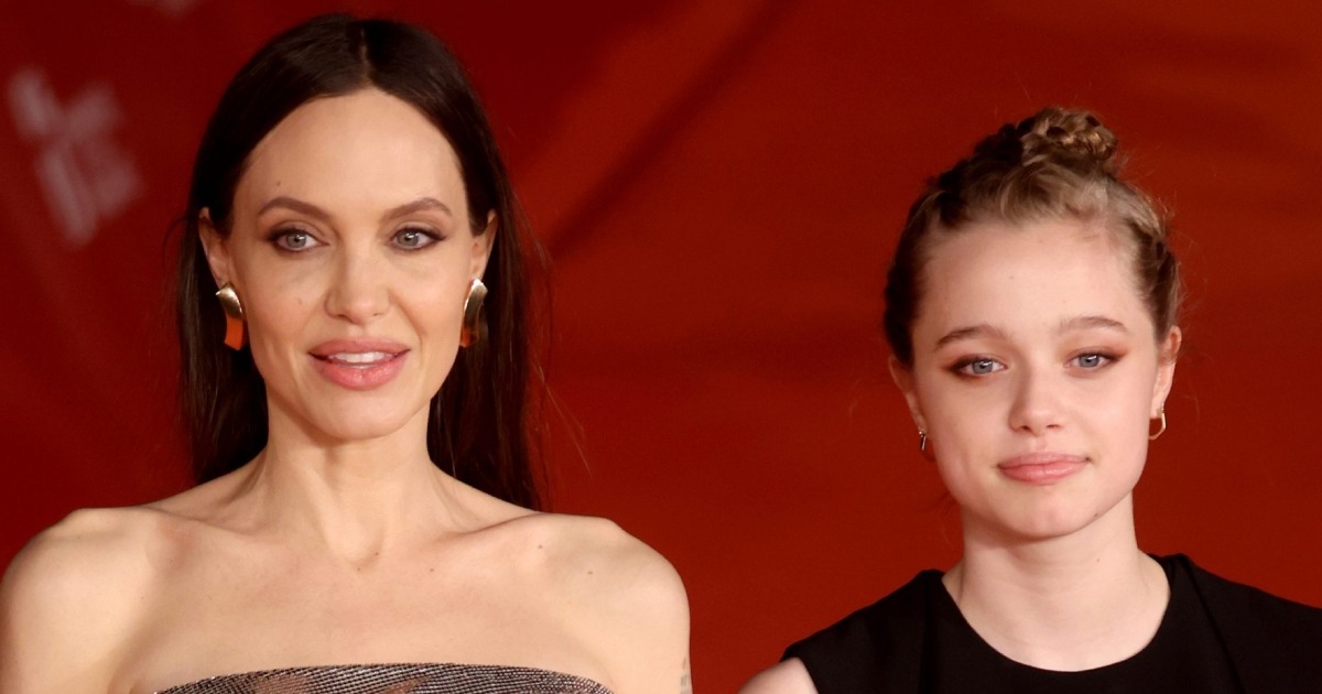 “Die Augen und Gesichtszüge der Mutter”: Angelina Jolies und Brad Pitts 15-jährige Tochter machte einen seltenen öffentlichen Auftritt!