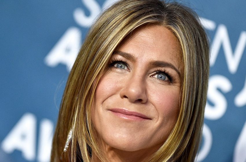  “Pitt hat definitiv bereut, eine solche Schönheit zu verlieren”: Die 53-jährige Jennifer Aniston präsentierte ihre luxuriöse Figur in einem Bikini!