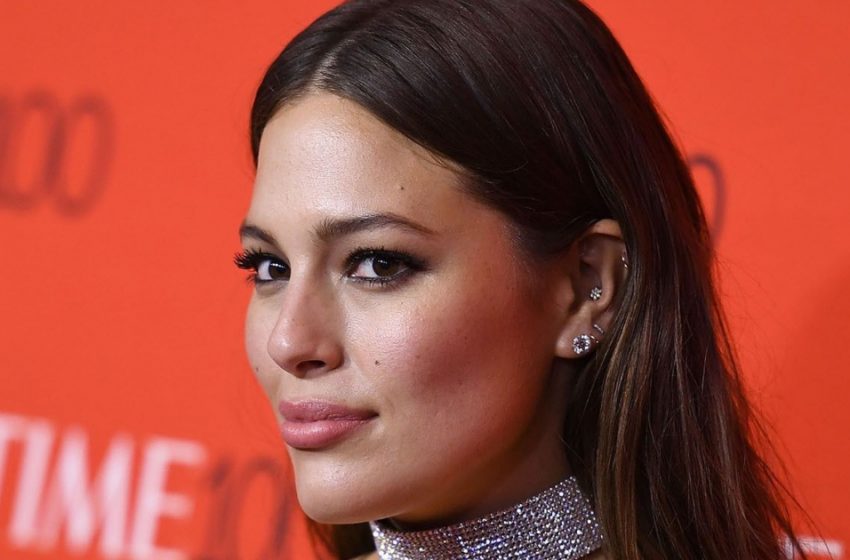  “Ist das das Aussehen eines Models?”: Neueste Fotos von Ashley Graham im Badeanzug haben Fans enttäuscht!