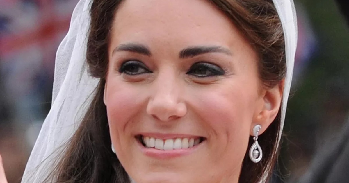 „Viel Gewicht verloren und sehr blass ausgesehen“: Das Aussehen der 42-jährigen Prinzessin von Wales erschreckte die Leute!