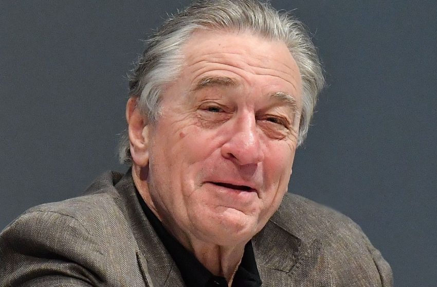  „Tränen stiegen ihm in die Augen“: Der 80-jährige Robert De Niro sprach über seine Gefühle als Vater eines Kleinkindes in seinem Alter!