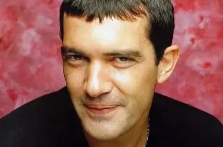  63-jährige Antonio Banderas überraschte Fans mit einem neuen Foto seiner Stieftochter: Passt sein neuer Stil zu ihm?