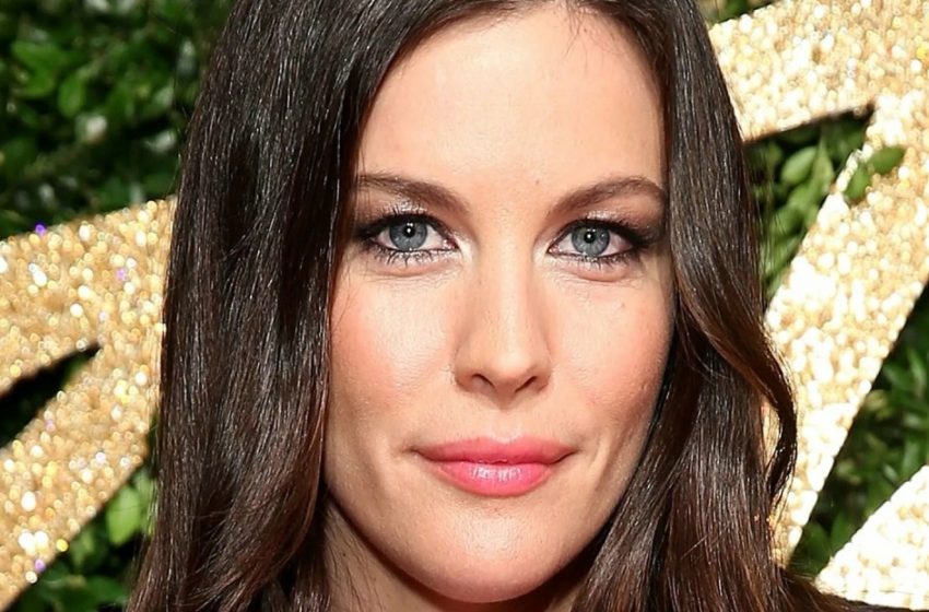  Liv Tyler teilte Aufnahmen mit ihren Kindern – einer achtjährigen Tochter und einem 19-jährigen Sohn: Seltene Familienfotos des Stars!