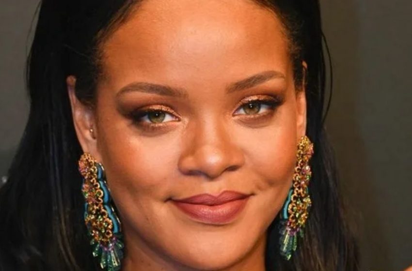  Rihannas 2-jähriger Sohn macht seine ersten Schritte im Modeln: Was ist das Detail, das die Leute besonders aufgefallen ist?