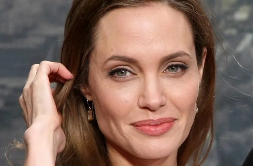  „Jung und gutaussehend“: Wer begleitete Angelina Jolie zur Filmpremiere in Venedig?