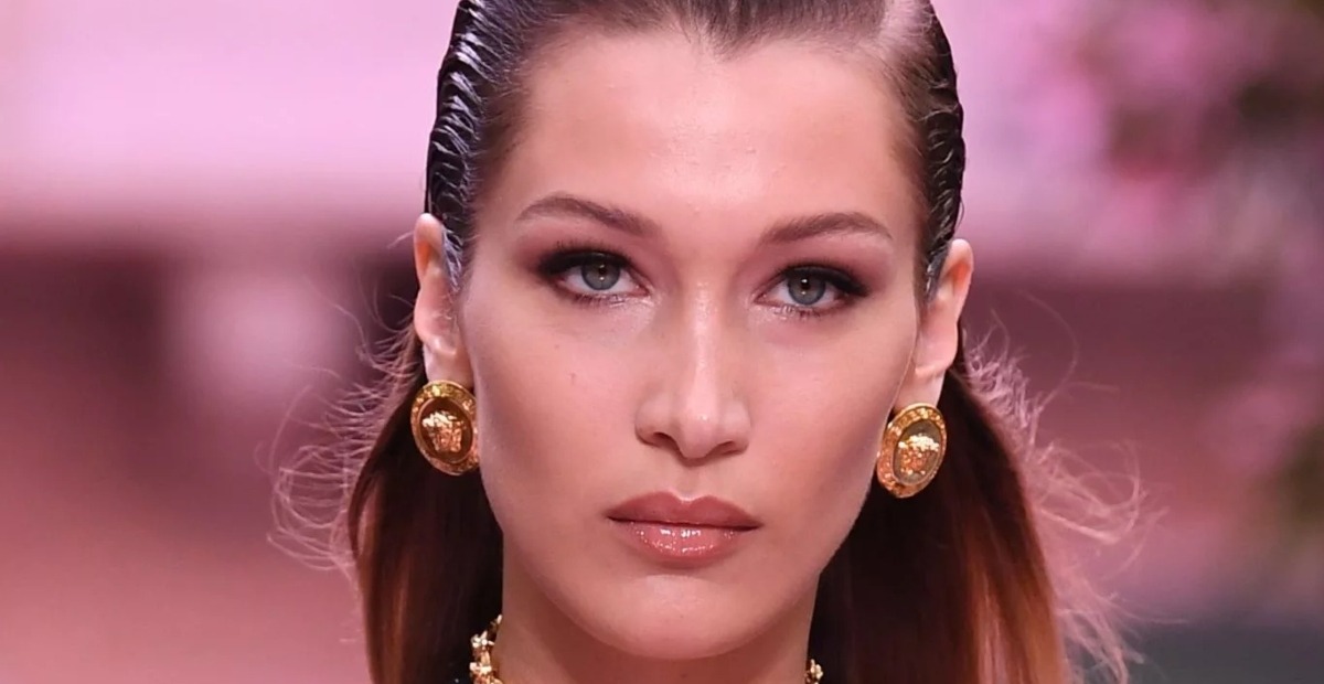 Bella Hadid wurde von den Paparazzi in einem aufregenden Bikini am Strand in Malibu erwischt: Die provokantesten Fotos des Models!