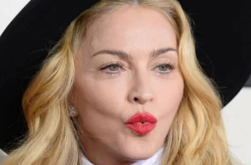  „Sie sieht aus, als wäre sie in ihren 20ern!“: Die 66-jährige Madonna begeistert in einem glamourösen Fotoshooting auf ihrer Ranch.