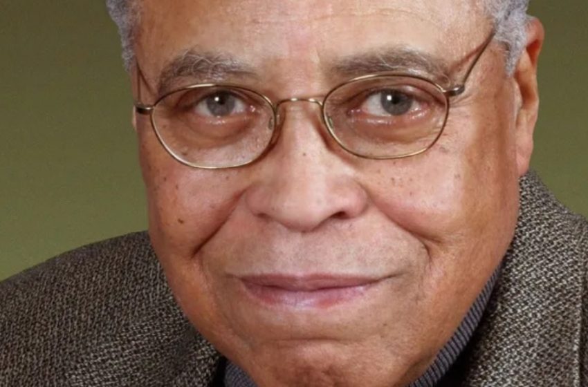  „James Earl Jones’ einziger Sohn, mit 42, erstaunt Fans mit seiner bemerkenswerten Ähnlichkeit zu seinem Vater“: Wie sieht er jetzt aus?